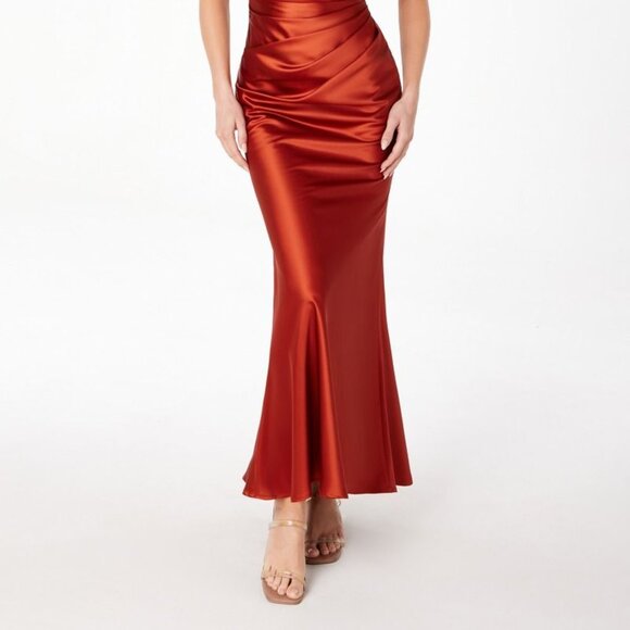New Strapless Sheath Refined Gown w/Single Clasp & Straight Across Neck CD T2006 - Picture 6 of 9